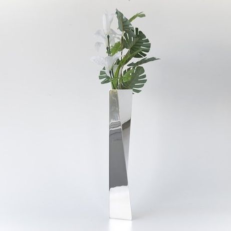 Alessi vaza, vas flori decor inox design Zaha Hadid, originala noua