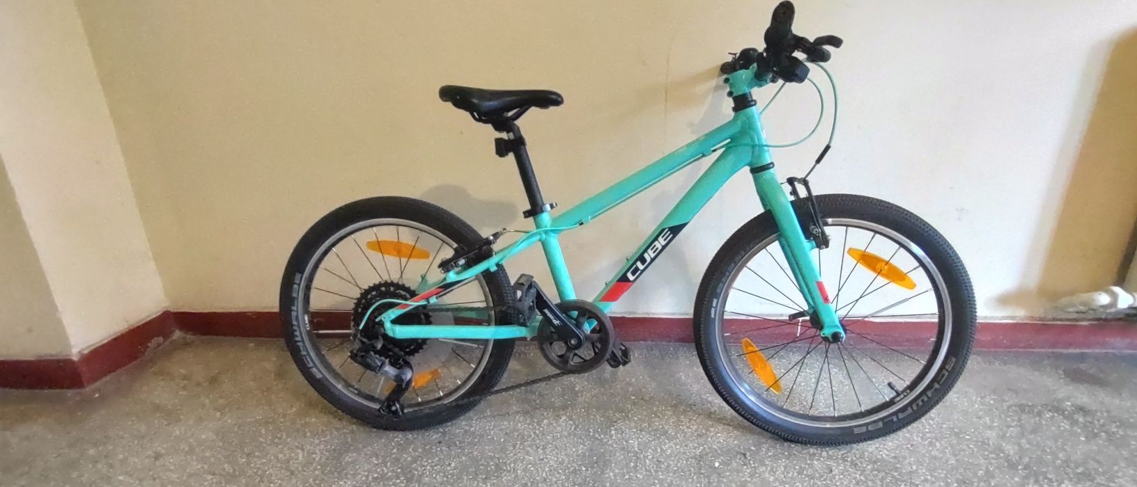 Bicicleta usoara - Cube SL, roti 20" - pt copii 5-7 ani