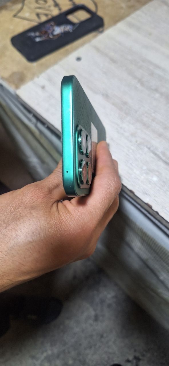 Honor x8b srochna sotiladi