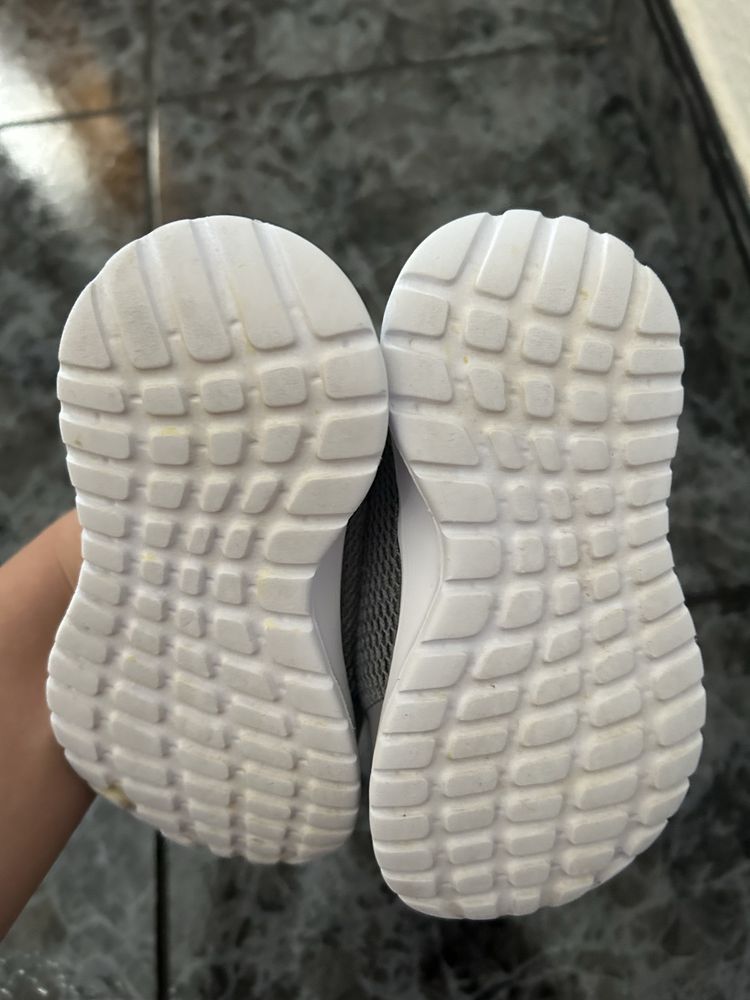 Маратонки Adidas