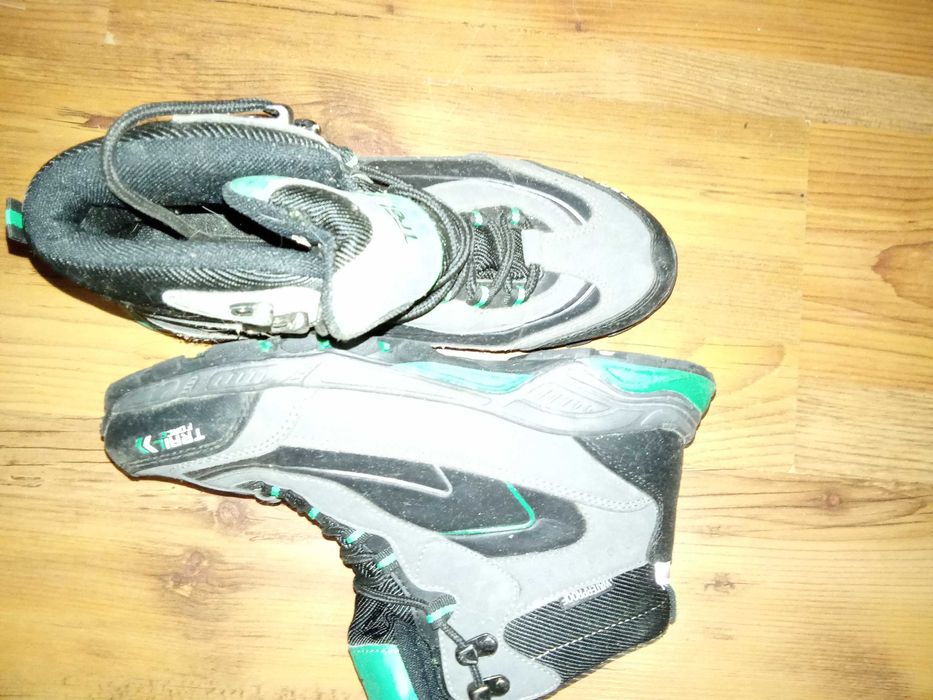 Маратонки 38р дамски нови