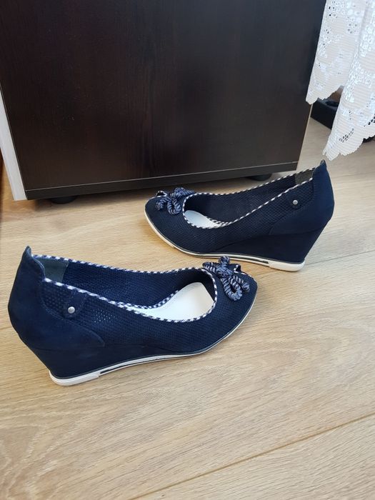 Обувки  "Marco Tozzi" 38 н.