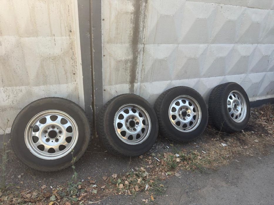 Шины зимние шипованные с дисками