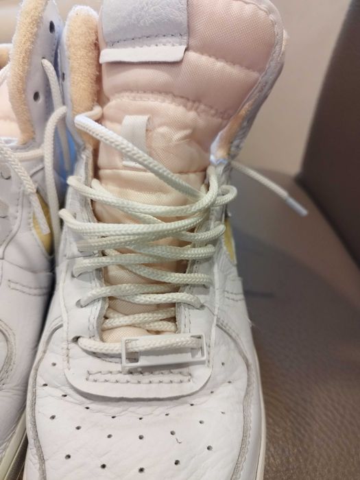 Оригинални кецове Nike Air, ном. 37,5, едт.кожа, 70 лв.