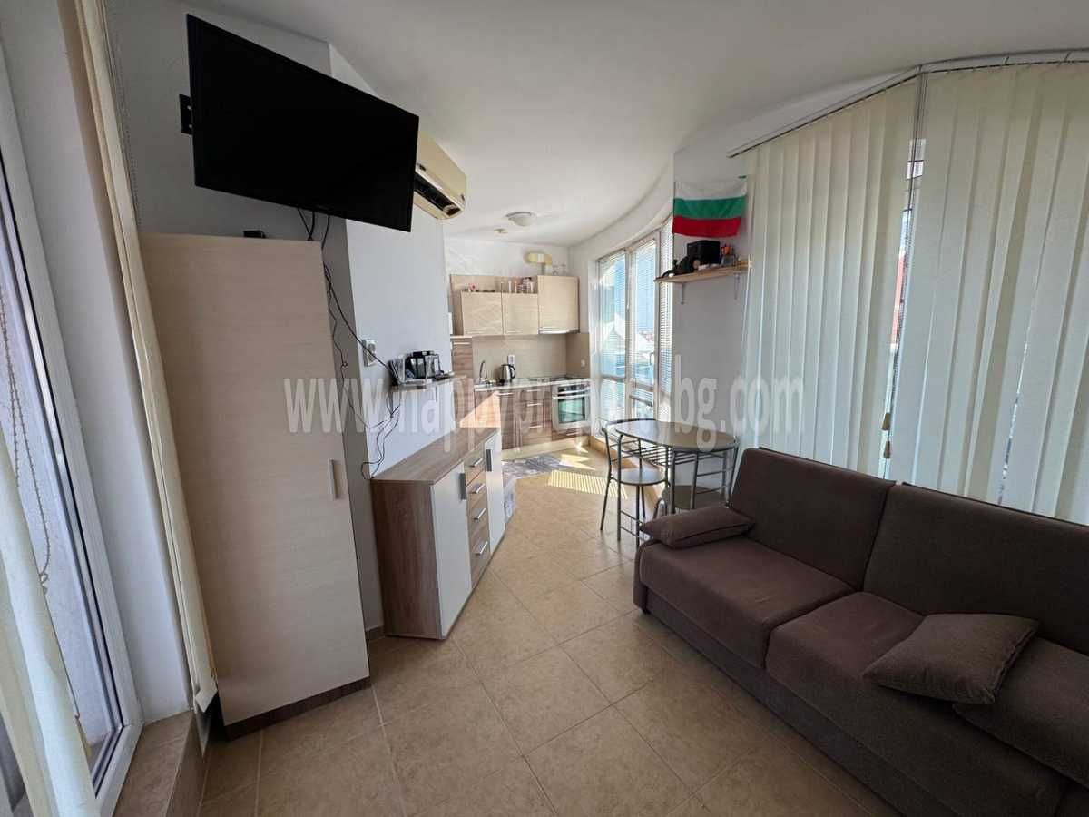 Продава се Едностаен апартамент в с. Равда, Област Бургас - 50 кв.м за 950 €/кв.м - Снимка #2