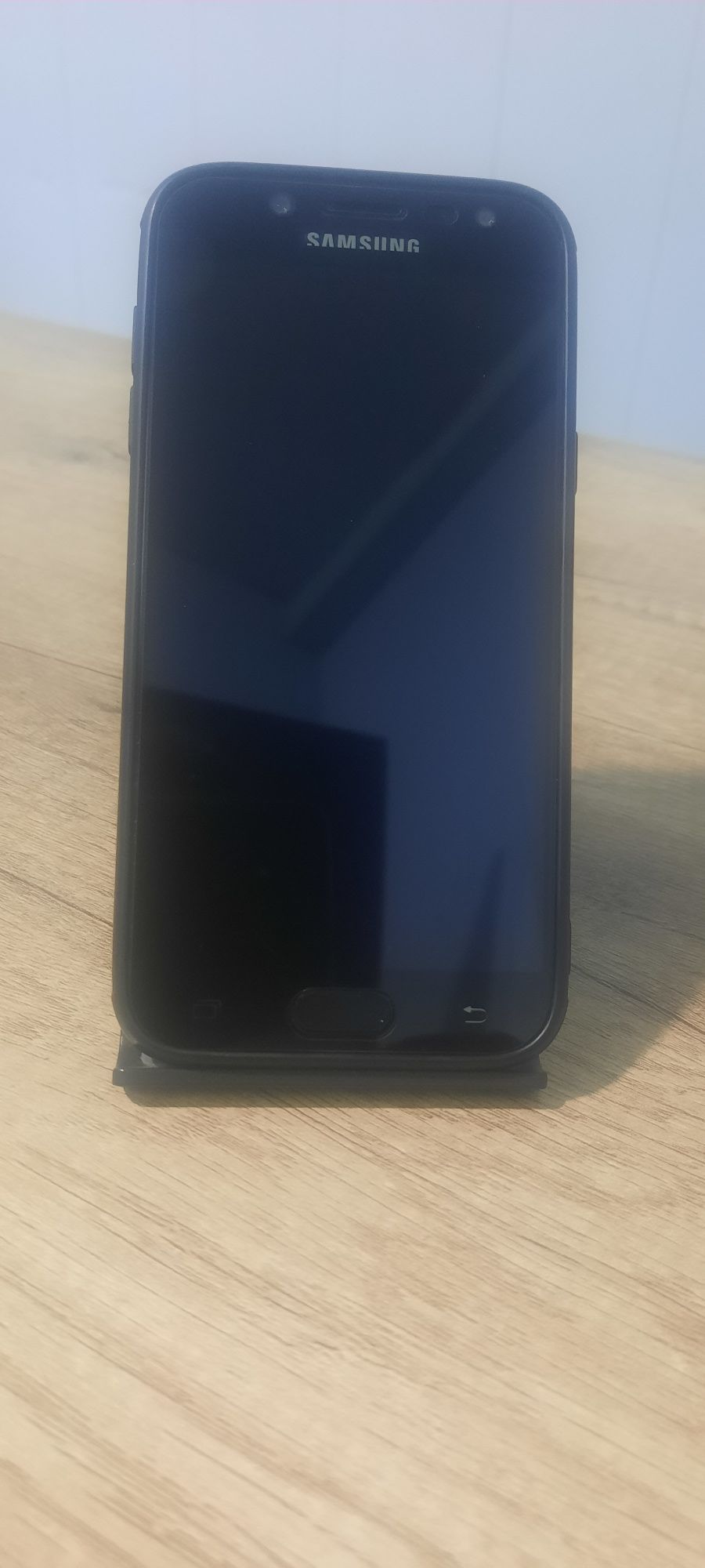 Prodayu svoy Samsung J5 17 v xoroshem sostoyani