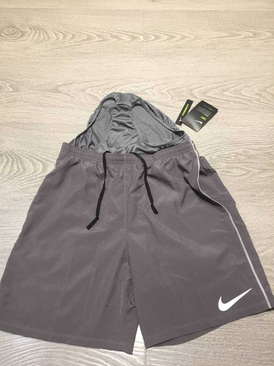 Спортивные брендовые шорты Nike. оригинальные 100%.