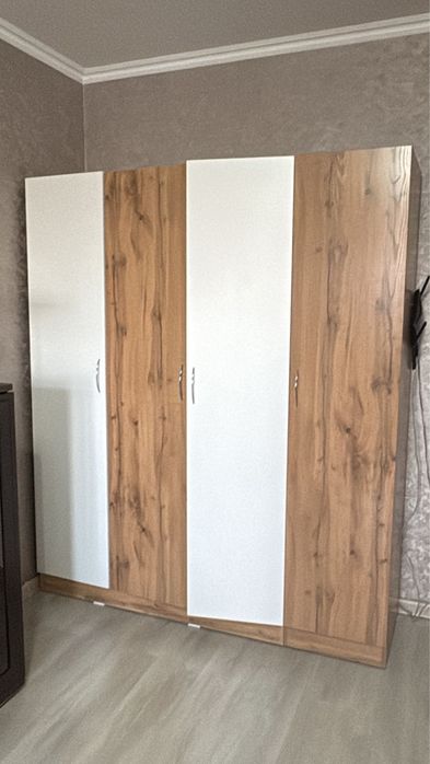 Продаю шкаф б/у в хорошем состоянии