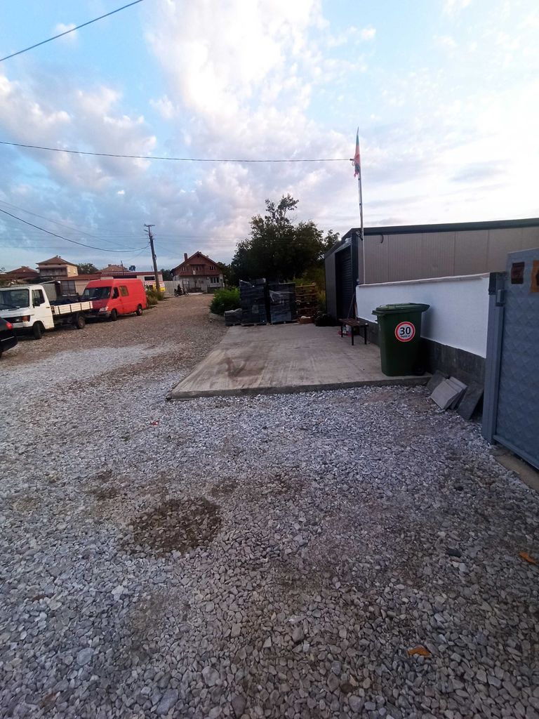 Продава се Промишлена сграда в Сандански - 2000 кв.м за 130 €/кв.м - Снимка #10