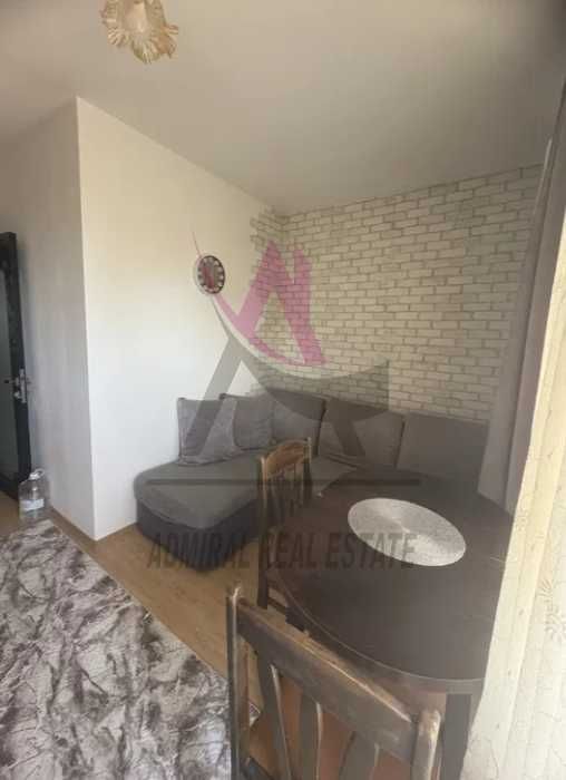 Двустаен -Колхозен пазар-Паркомясто