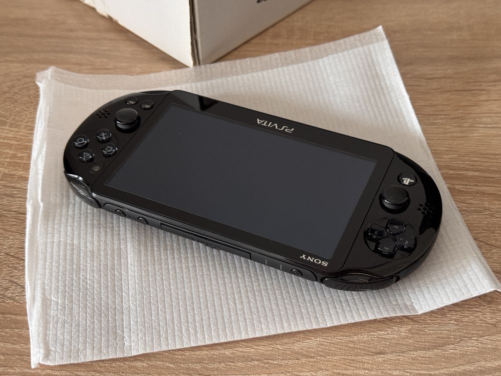 Consola portabila Sony PS Vita Slim FULL BOX