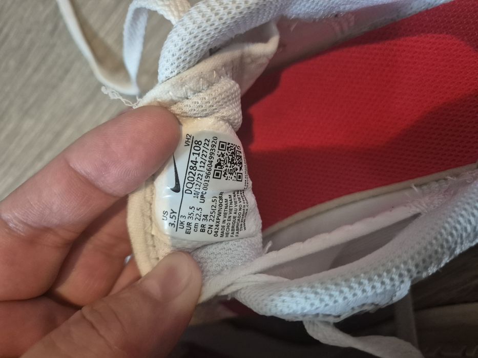 Adidasi Nike 35.5