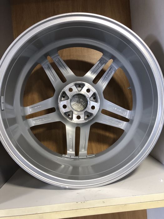 Jante aliaj Mercedes R 18