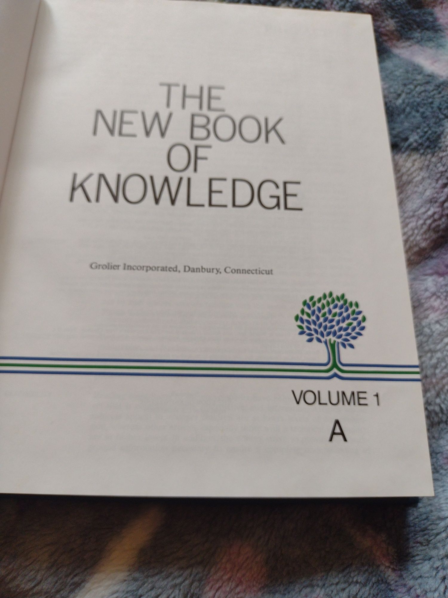 The new book of knowledge