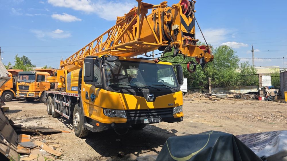 Услуга Автокрана XCMG 25 тонн