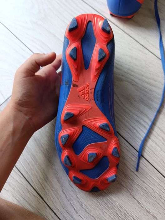 Бутонки Adidas футболни обувки