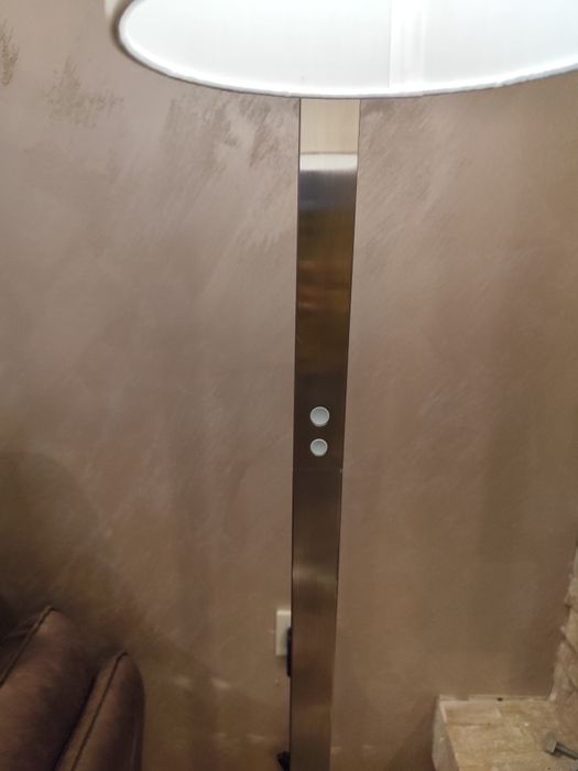 Подова висока лампа ,нова