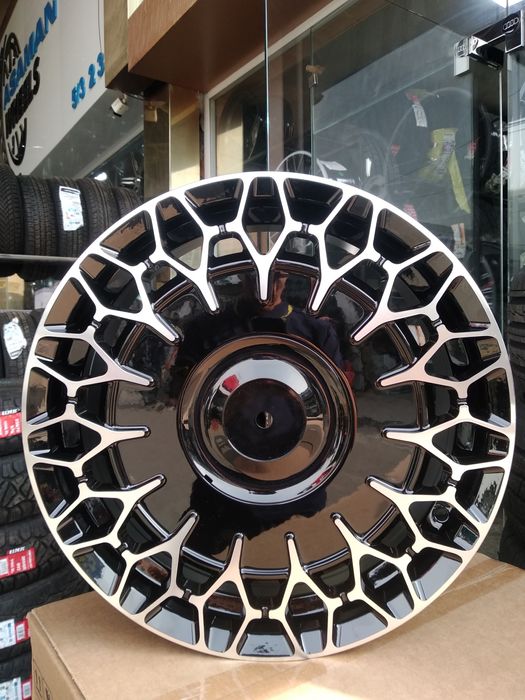 Forgiato модель R17 Universal