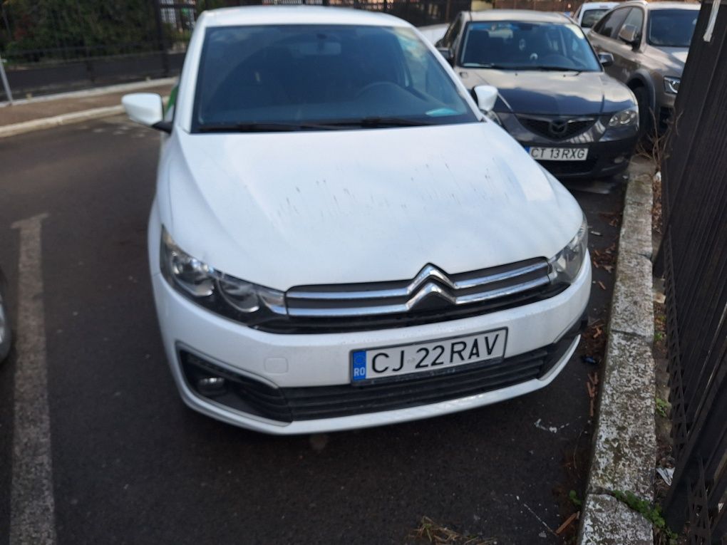 Vând Citroen C-Elisee