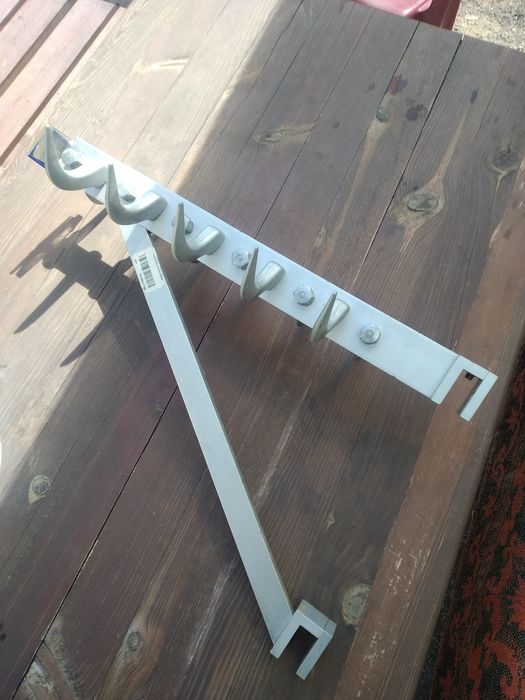 Закачалка за месо и колбаси