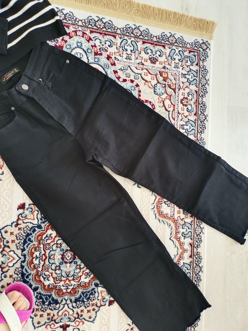 Кофта+джинсы 6000тг, размер ХS/S