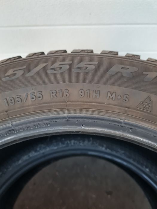 Зимни гуми 2 броя PIRELLI Cinturato 195 55 R16 дот 4720