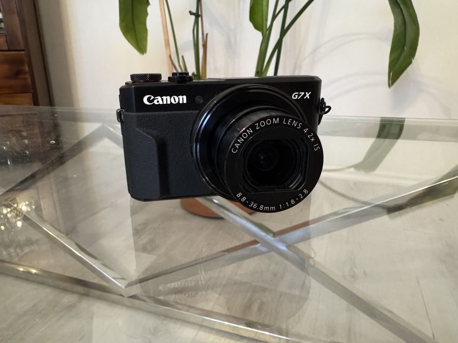 Canon G7x Mark II