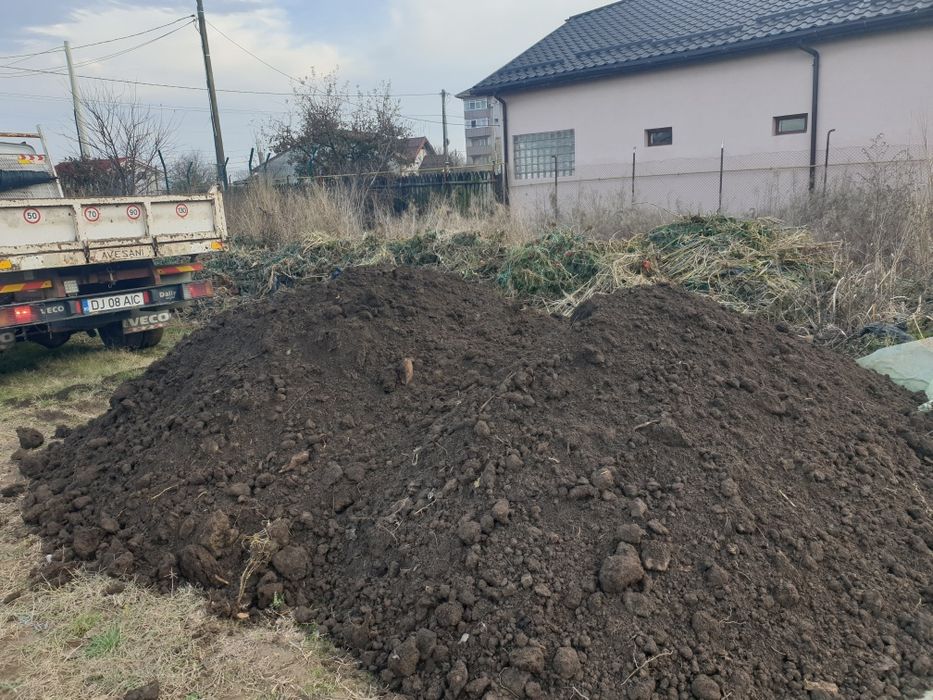 Mraniță de vânzare  nisip piatră bălegar pământ de pădure