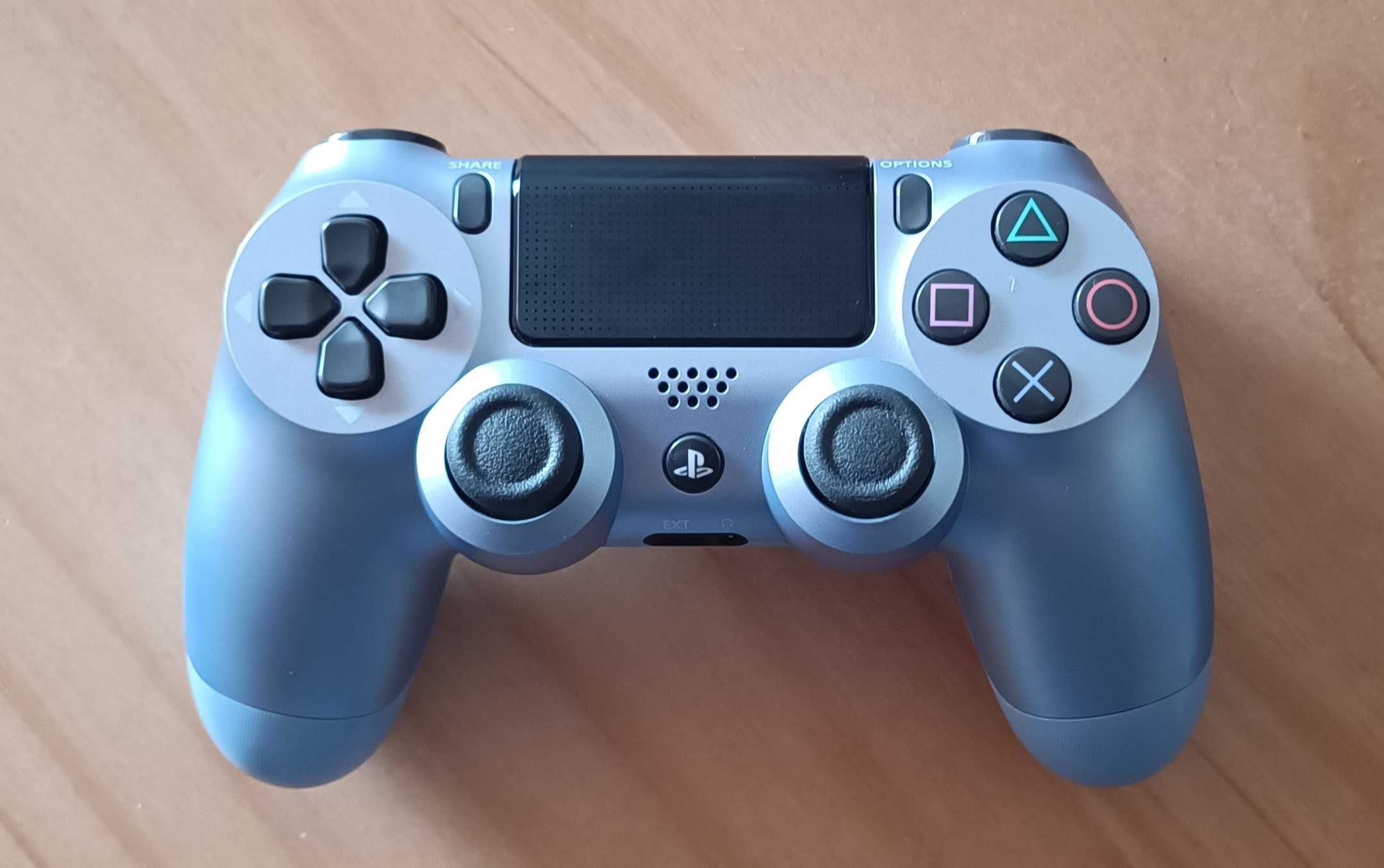 Контролер Dualshock 4 за Playstation 4, Titanium blue