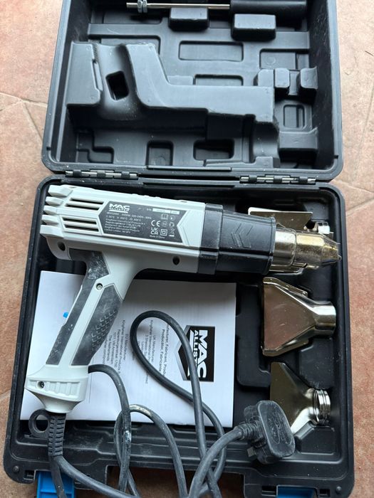 Suflantă (sau pistol) cu aer cald Mac Allister MHG2000