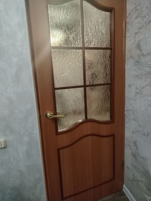 Продам двери в хорошем состоянии