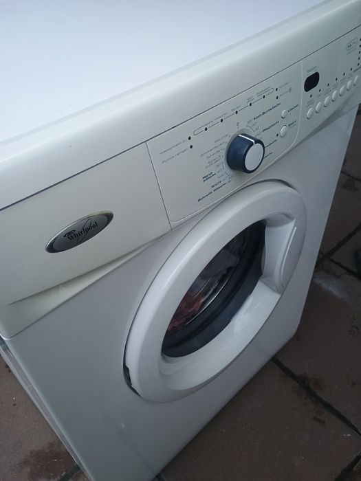 Mașină de spălat indesit WE1600