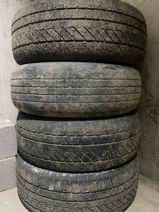 Б/у шины для лексус 470,  на 275:75:17 размер.