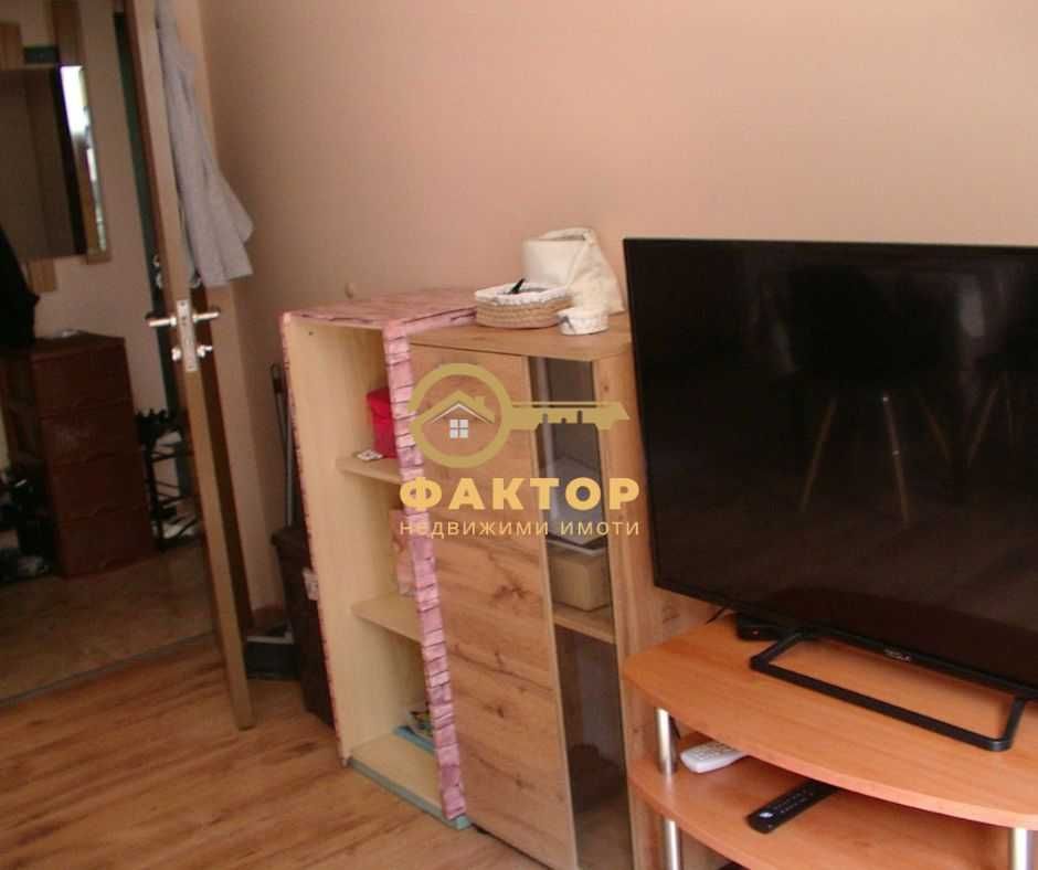 Продава се Двустаен апартамент в Пловдив, Въстанически - 65 кв.м за 1608 €/кв.м - Снимка #2