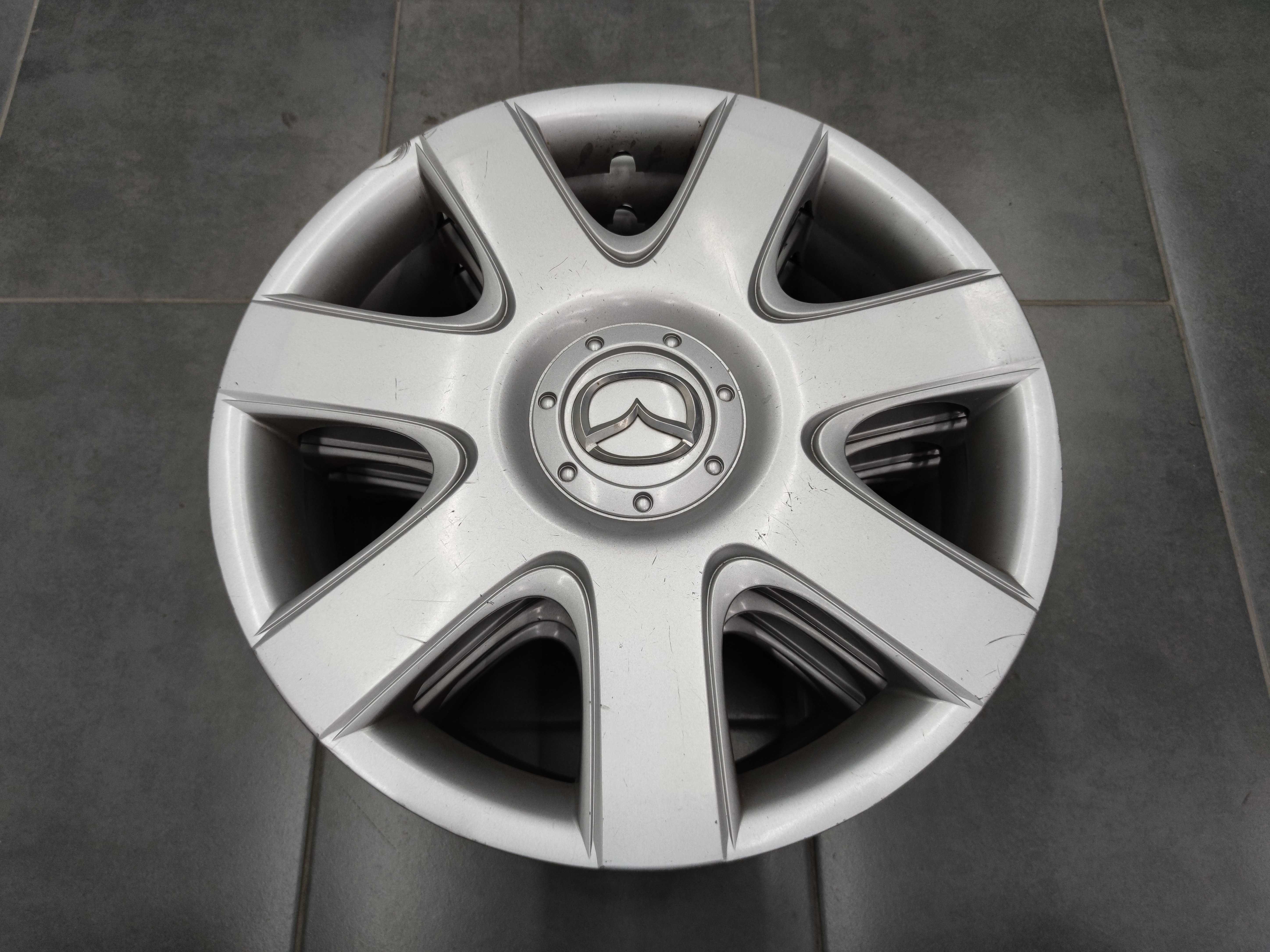 Тасове 15 - Mazda