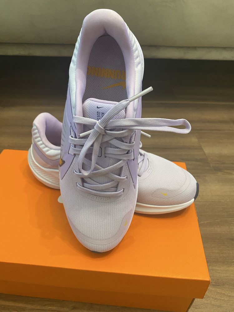 Оригинални маратонки Nike