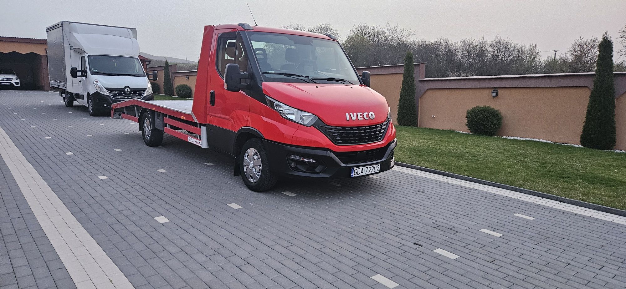 Iveco daily  Autoplatforma 2020