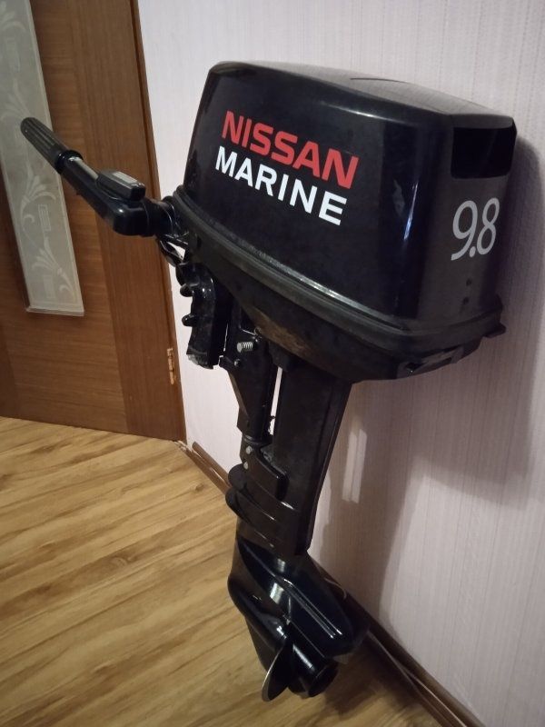 Продам лодочный мотор Nissan Marine/Tohatsu 9.8