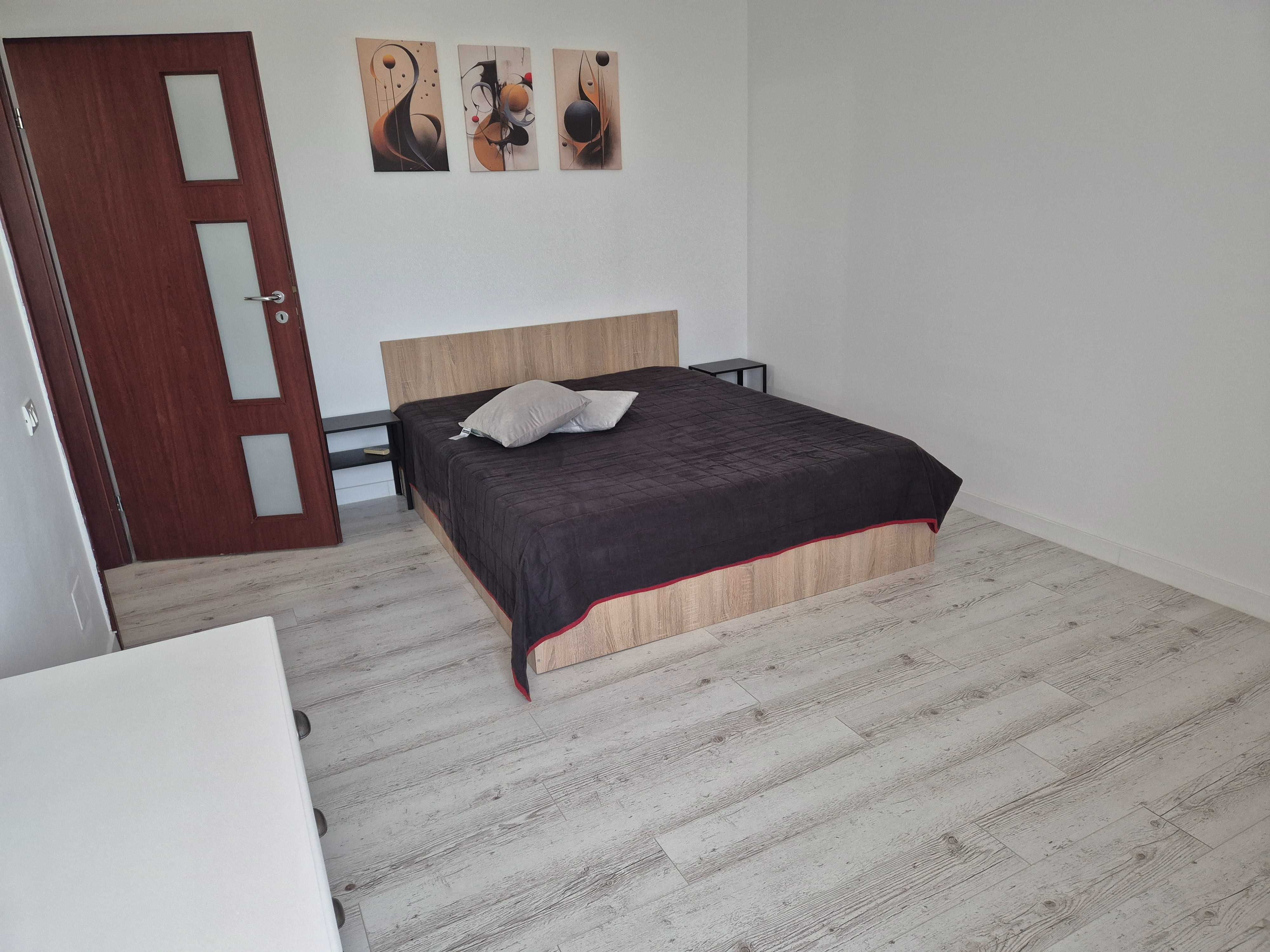 3 Camere in Bragadiru, Curte, Parcare, Incalzire Inclusa in Pret