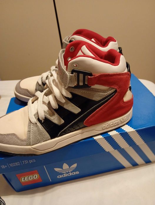 Bascheți Adidas originali nr.38