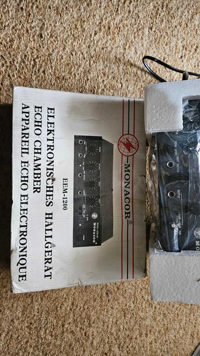 Продавам винтидж аналогов дилей Monacor EEM-1200