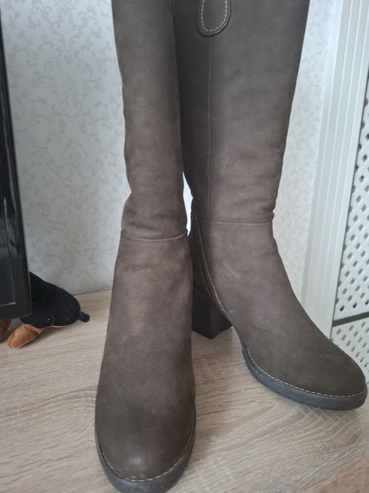Продам зимние сапоги