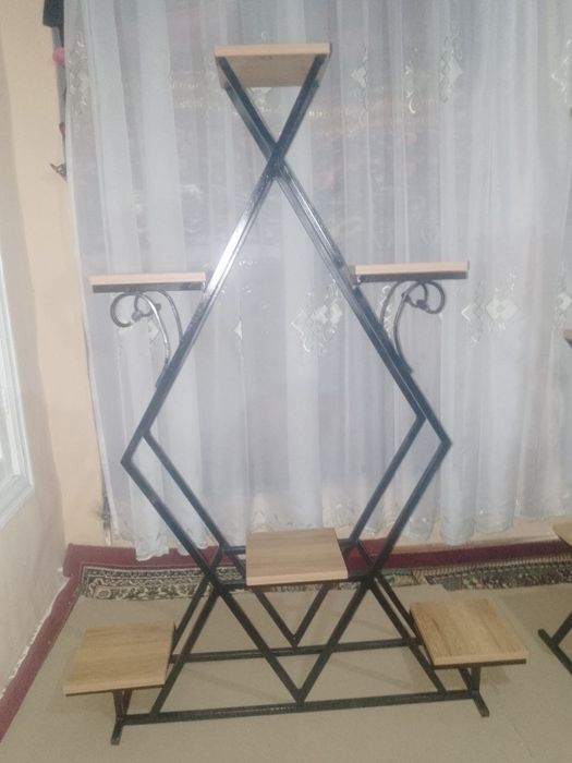 Подставка для цветов