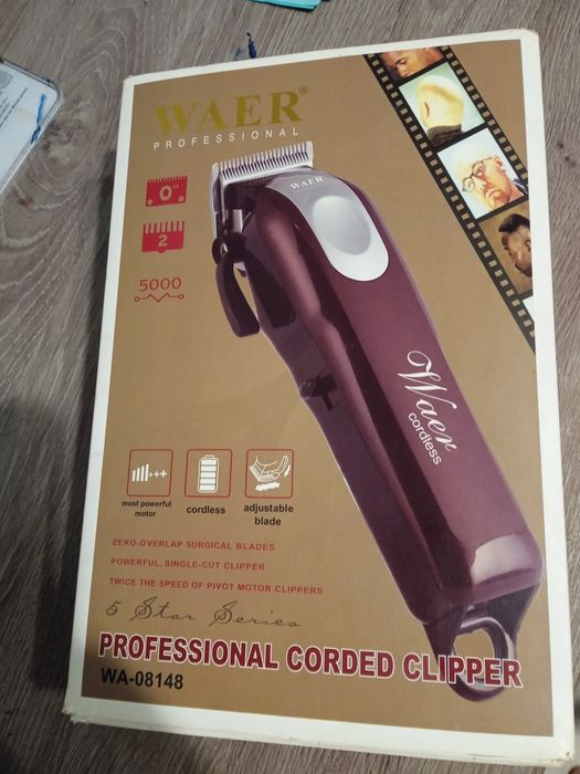 Машинка для стрижки волос и бороды