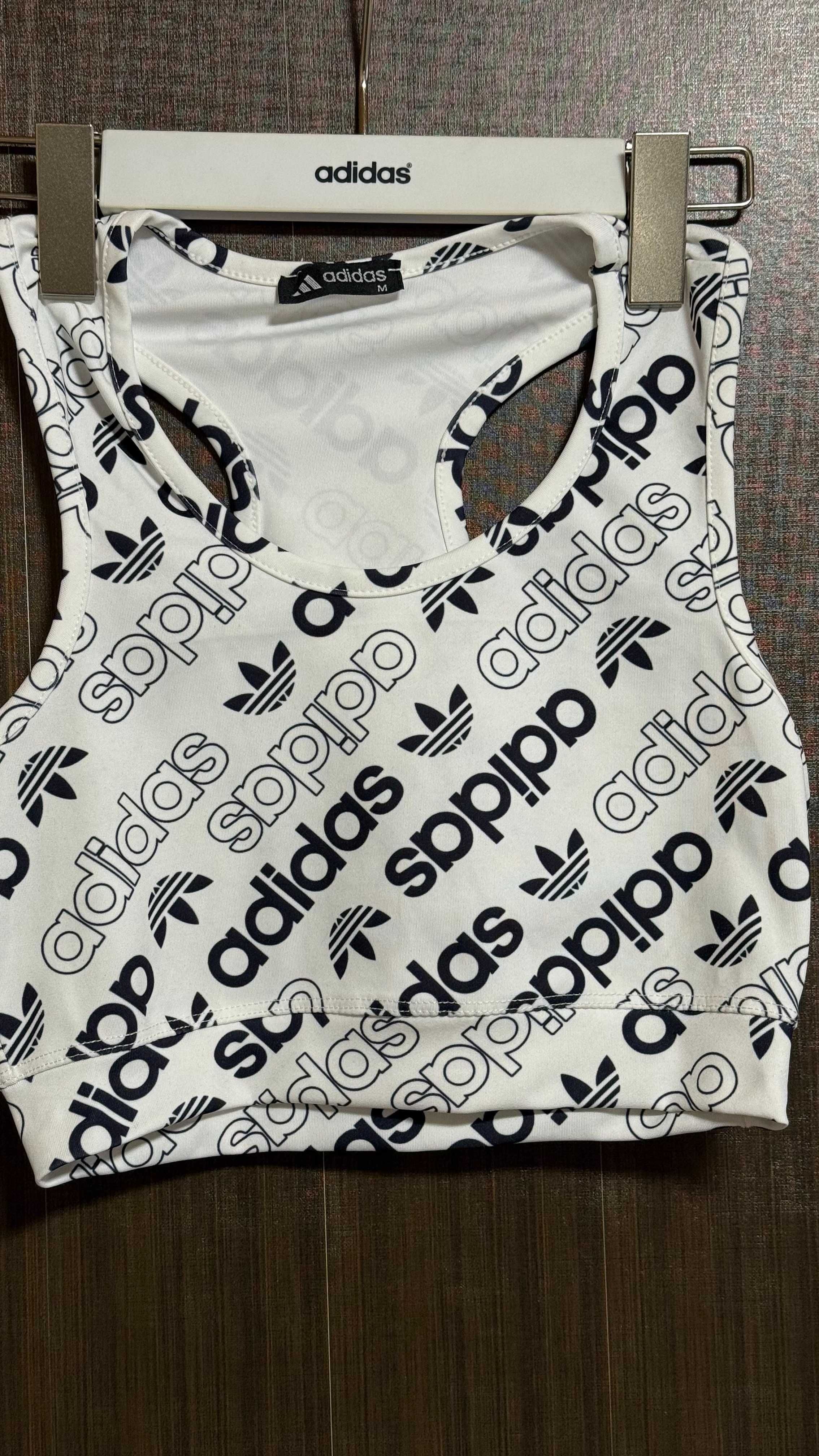 Compleu dama Adidas original sala/alergare si nu numai ,nou ,nepurtat