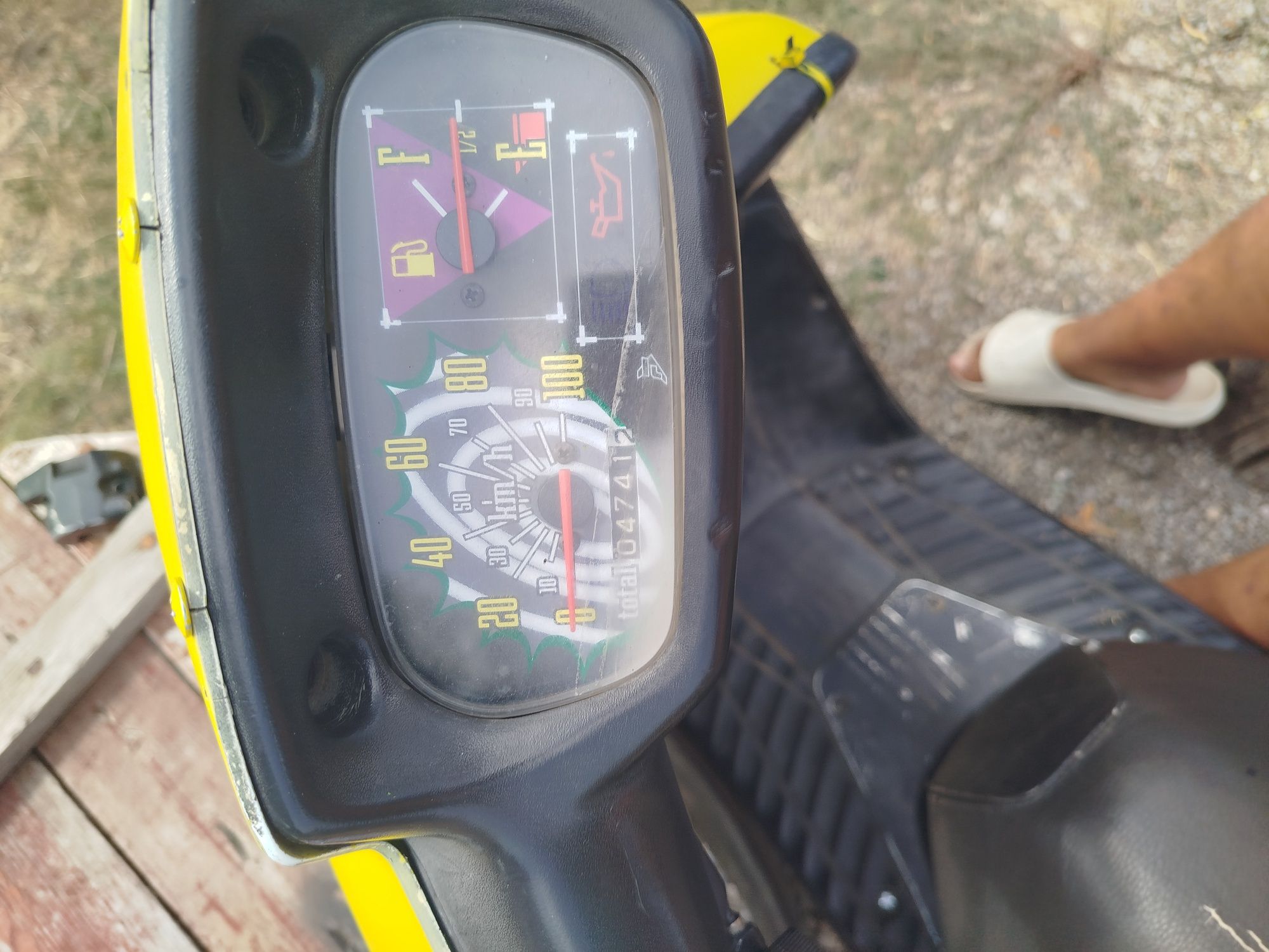 Продавам скутер yamaha mbk booster