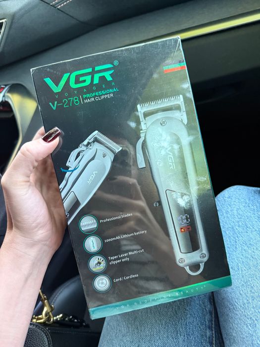 Професионална машинка за подстригване VGR 278