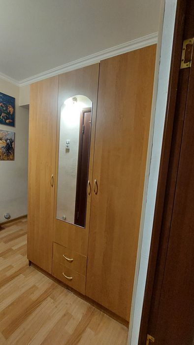 Продам плательный шкаф