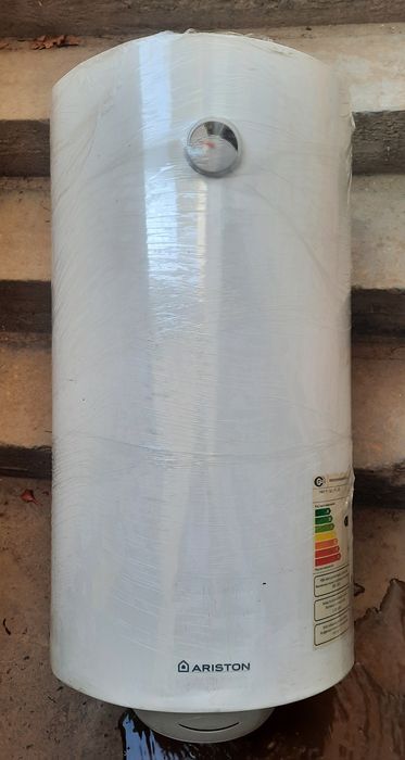 Аристон Водонагревател