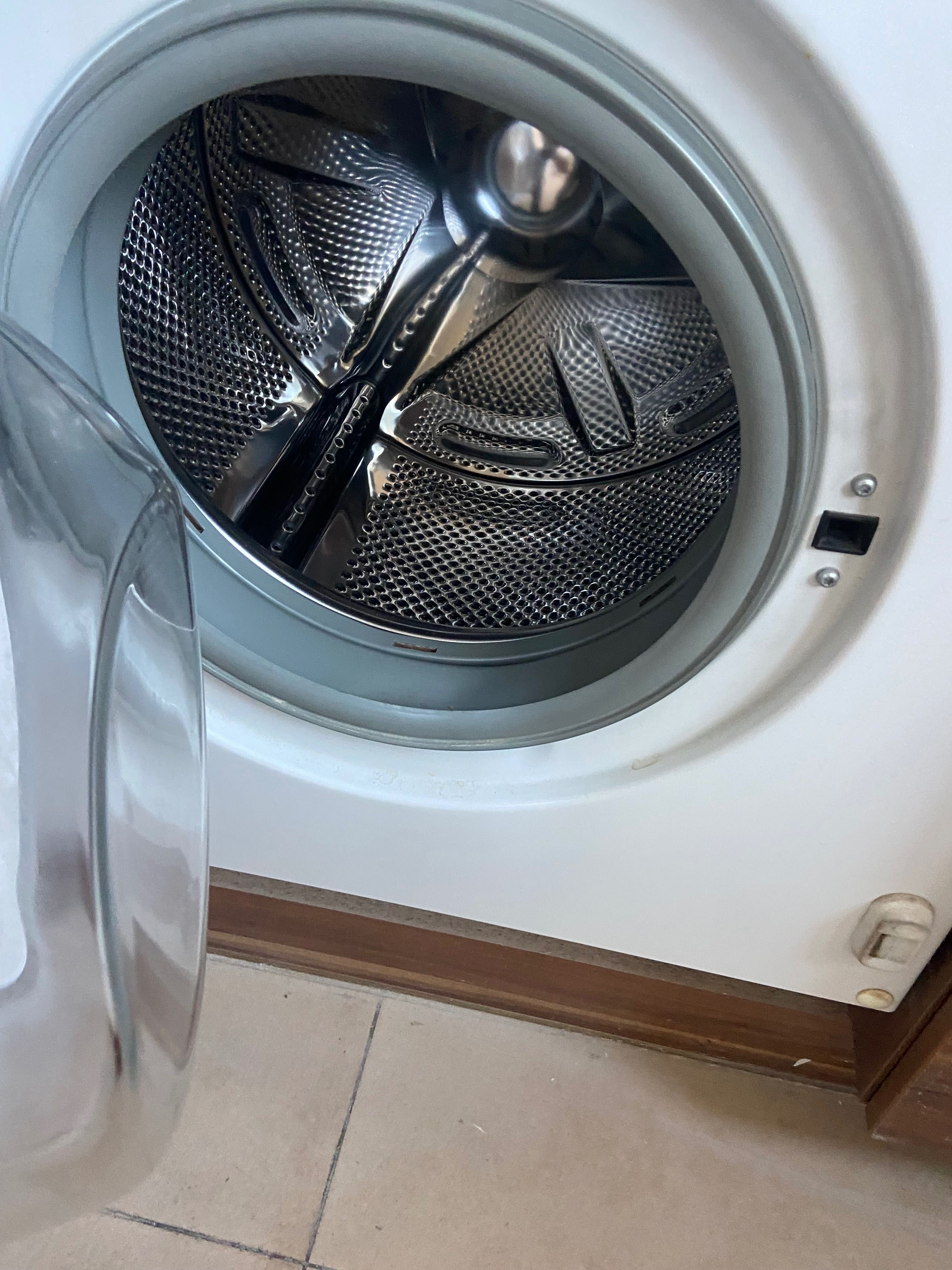 Пералня Whirlpool